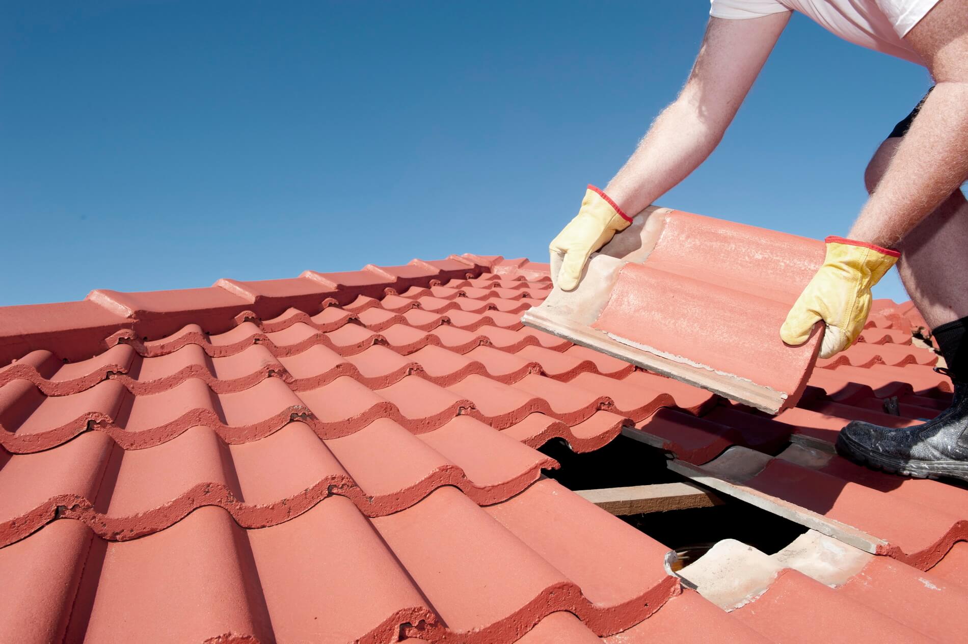 Elliott Roofing - Roofers in Corunna
